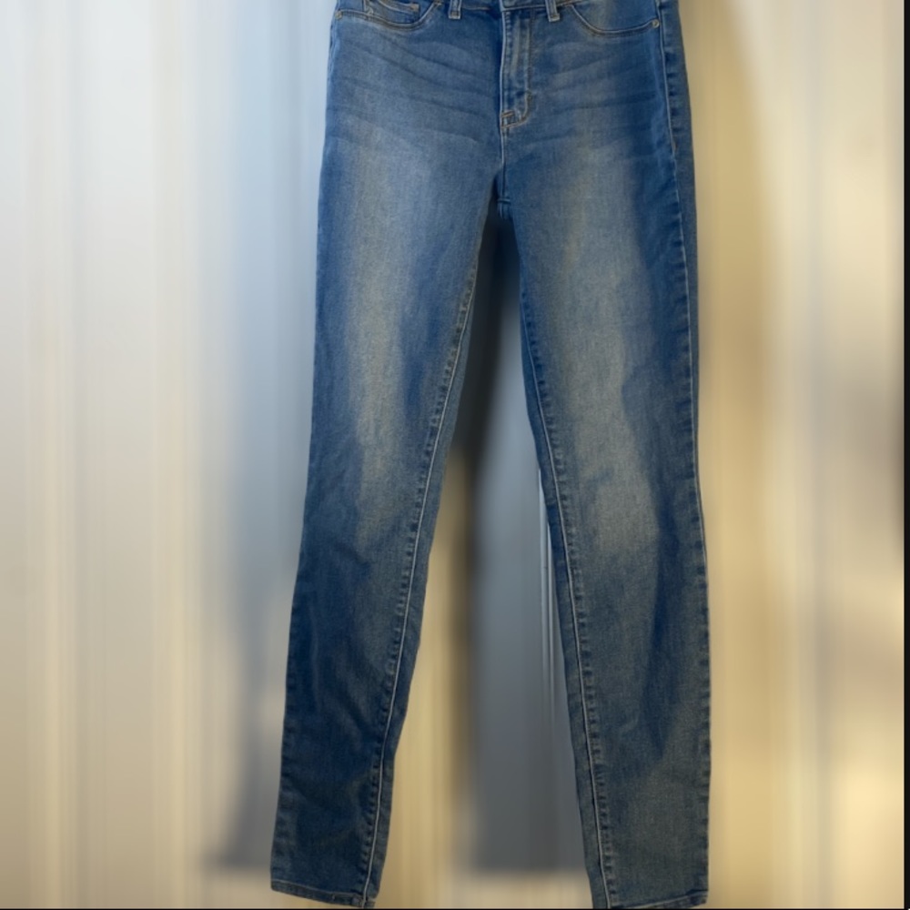 Skinny jeans